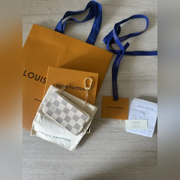 Louis Vuitton Damier Azur Key Pouch - Picture 2 of 13